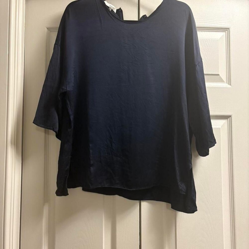 Vince Women's Navy and Blue Blouse